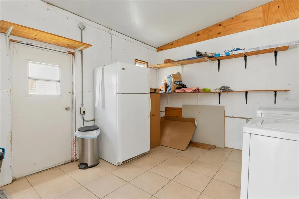 6704 HOEMI COURT North Port, FL 34287