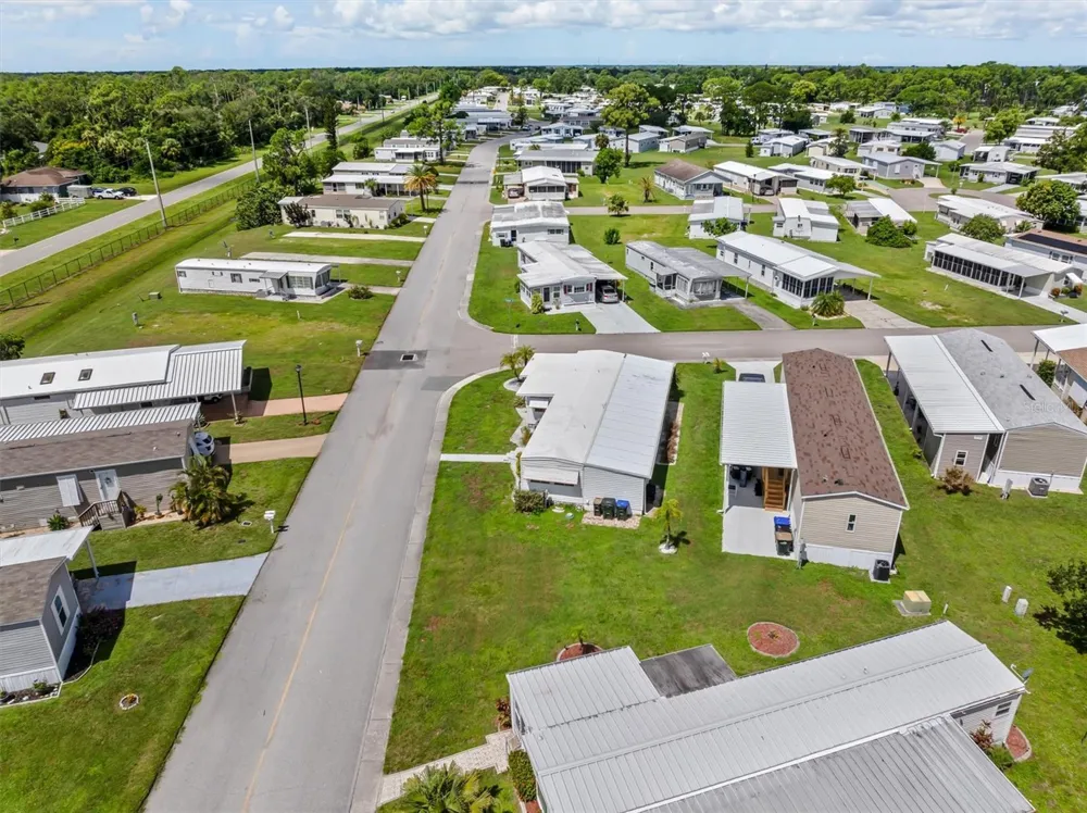 6704 HOEMI COURT North Port, FL 34287