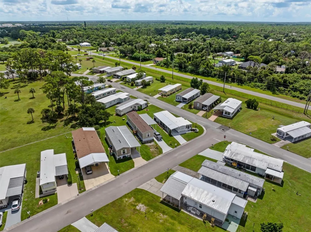 6704 HOEMI COURT North Port, FL 34287