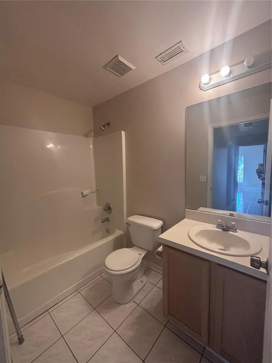 2422 PARSONS POND CIRCLE Kissimmee, FL 34743