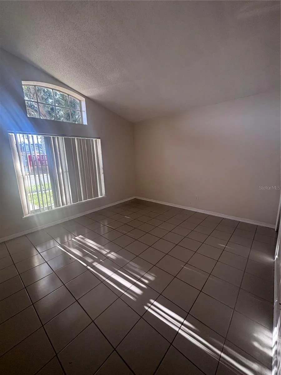 2422 PARSONS POND CIRCLE Kissimmee, FL 34743