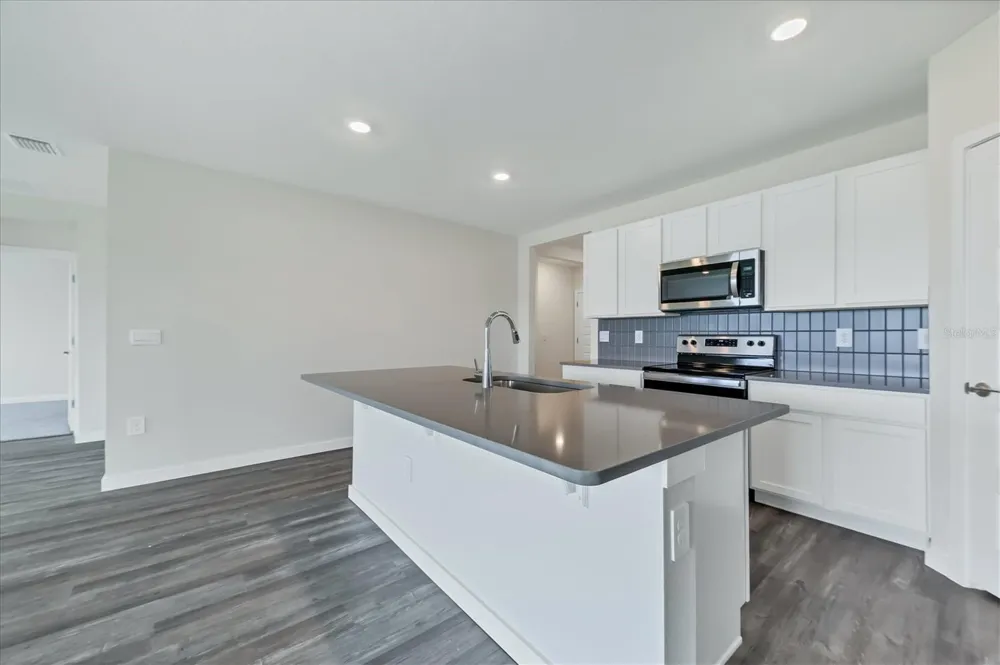 17218 BARNWOOD PLACE Lakewood Ranch, FL 34211