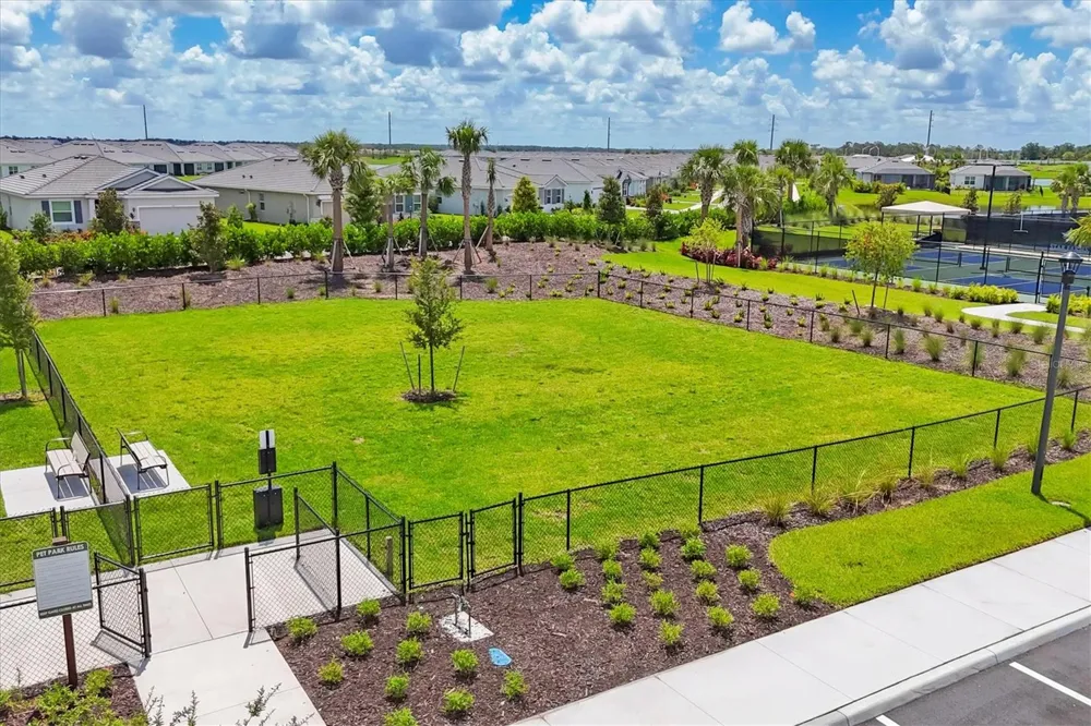 17218 BARNWOOD PLACE Lakewood Ranch, FL 34211