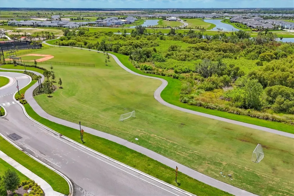 17218 BARNWOOD PLACE Lakewood Ranch, FL 34211