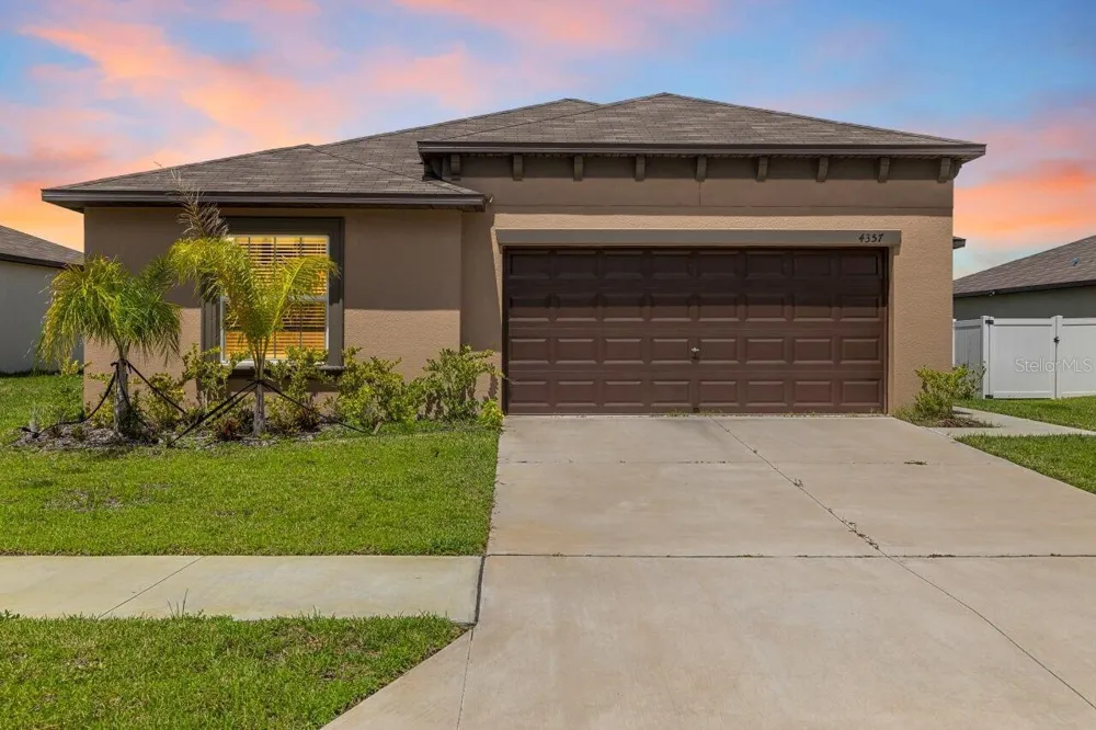 4357 FABULOUS FINCH LANE Bartow, FL 33830
