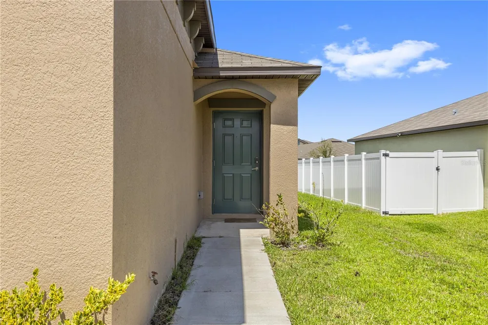 4357 FABULOUS FINCH LANE Bartow, FL 33830