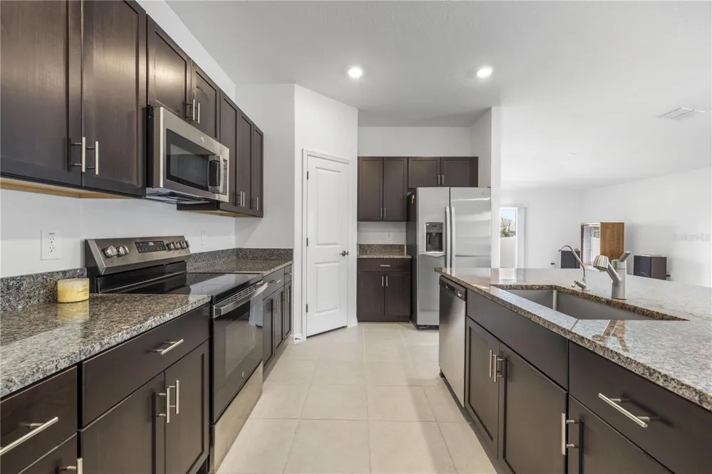 4357 FABULOUS FINCH LANE Bartow, FL 33830
