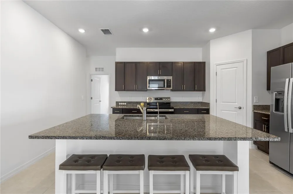 4357 FABULOUS FINCH LANE Bartow, FL 33830