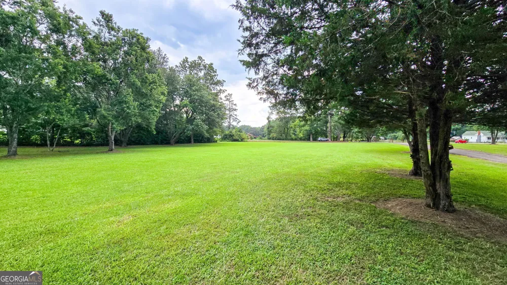3255 Alvaton RD Gay, GA 30218
