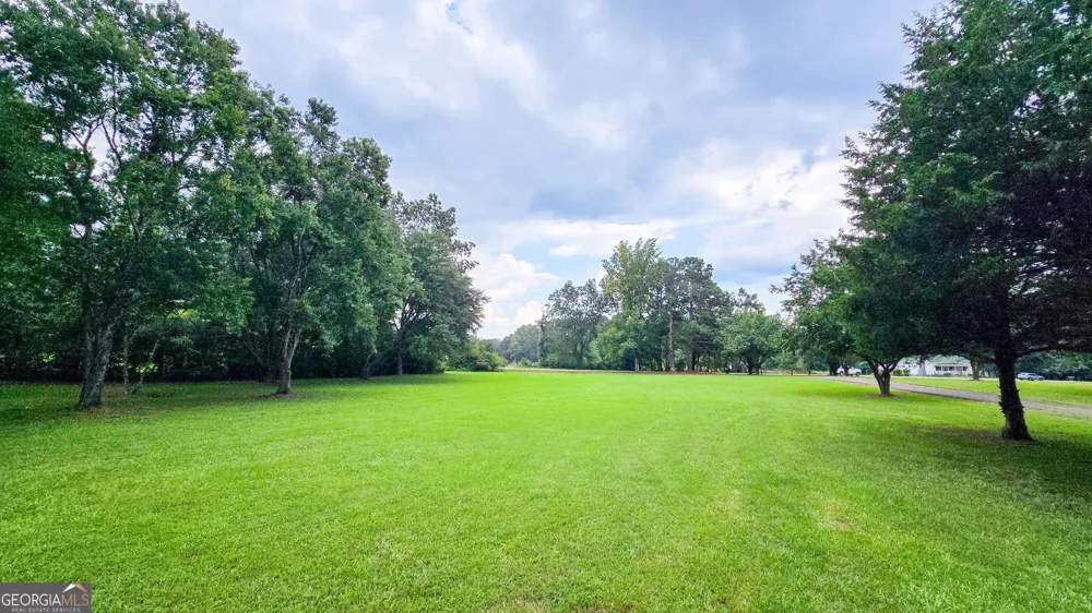 3255 Alvaton RD Gay, GA 30218
