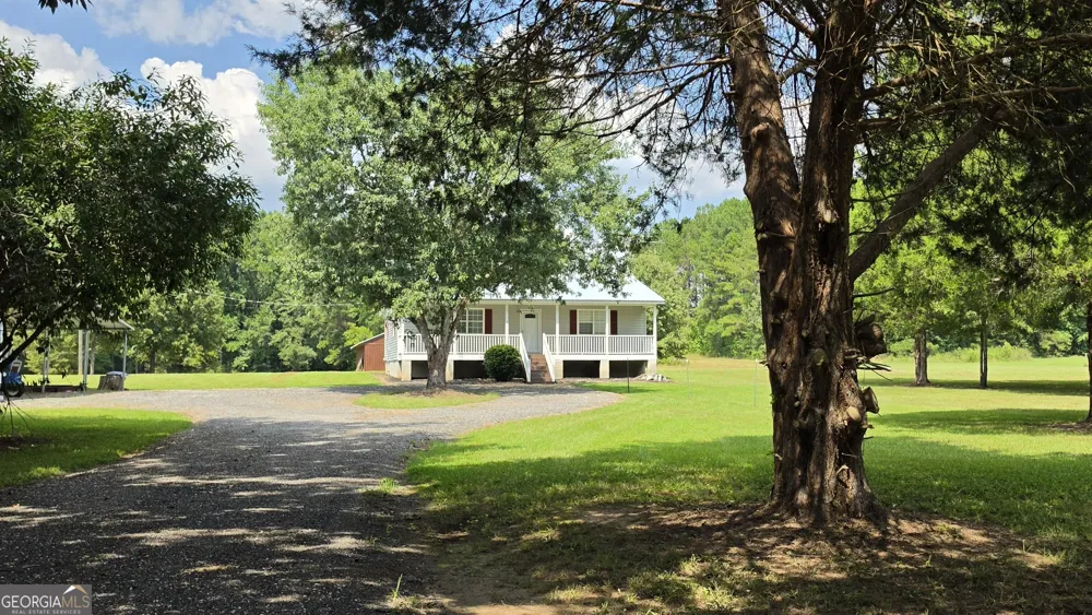 3255 Alvaton RD Gay, GA 30218