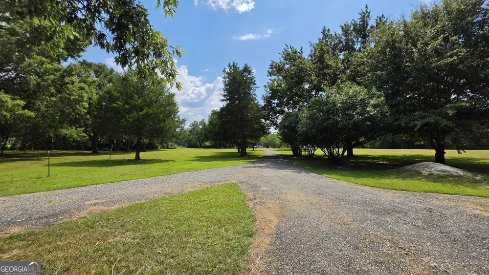 3255 Alvaton RD Gay, GA 30218