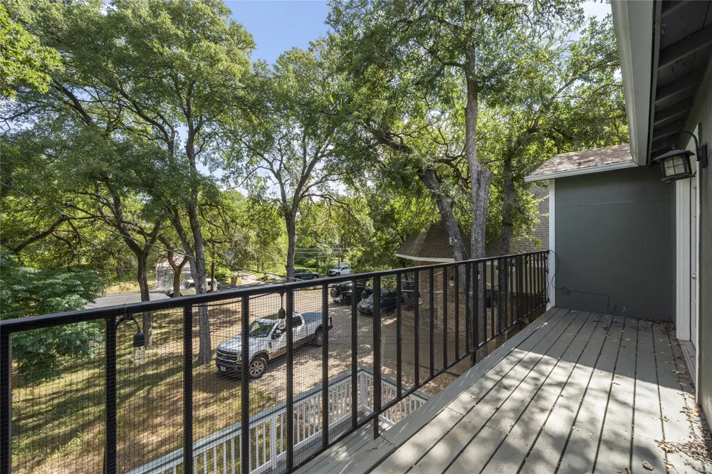 2509 Quarry Road #B Austin, TX 78703