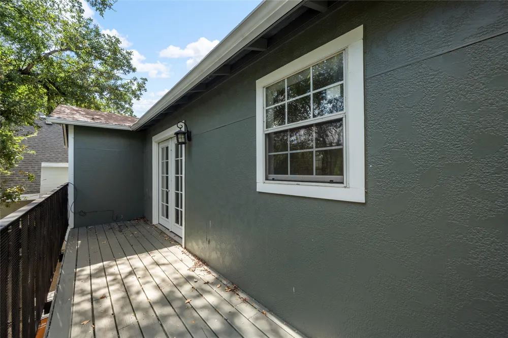 2509 Quarry Road #B Austin, TX 78703