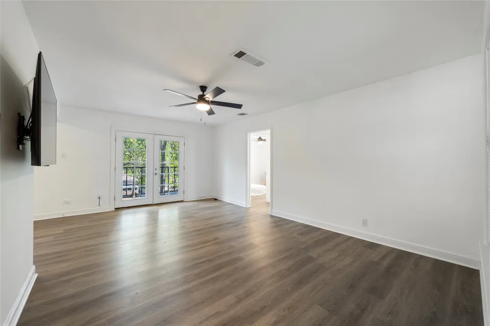2509 Quarry Road #B Austin, TX 78703