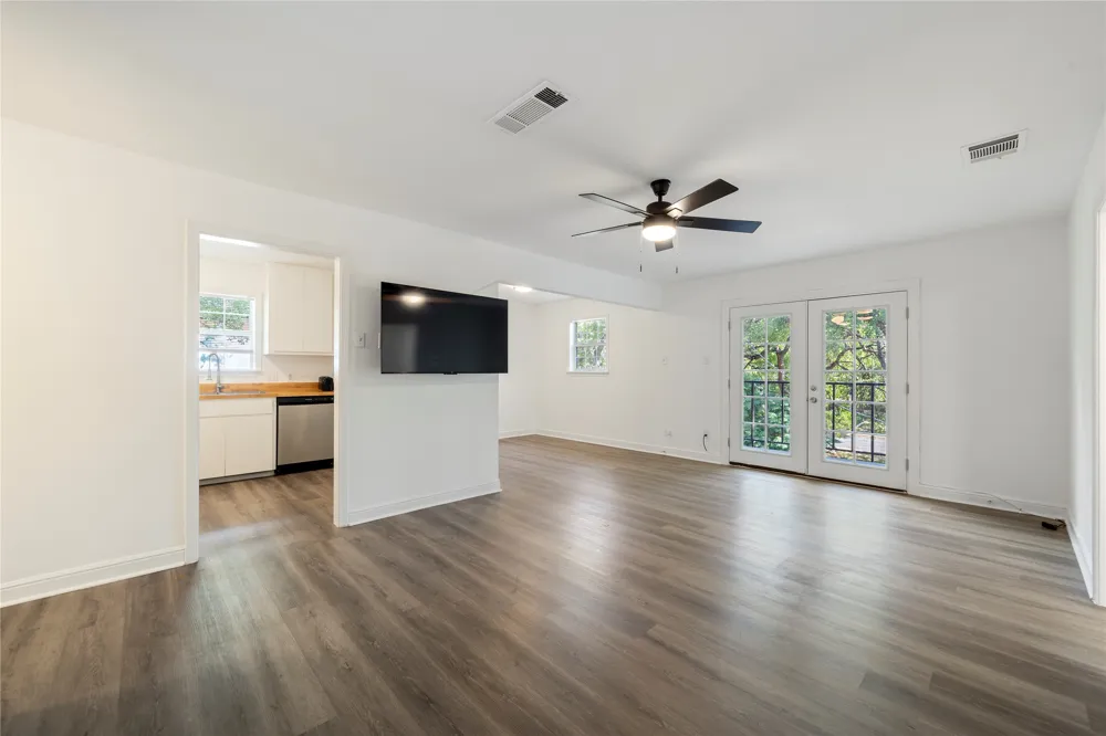 2509 Quarry Road #B Austin, TX 78703