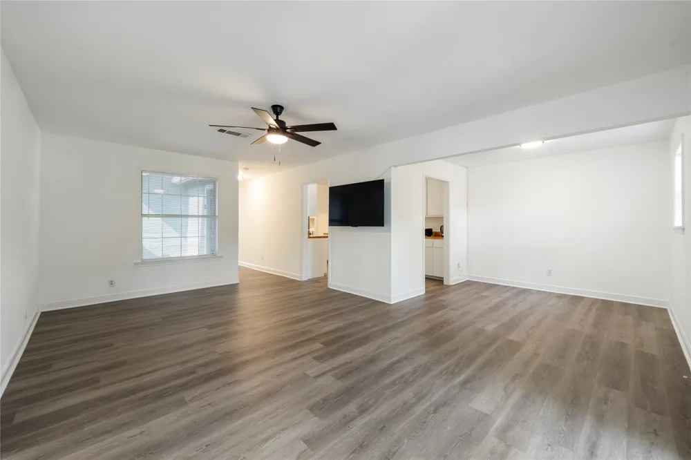 2509 Quarry Road #B Austin, TX 78703
