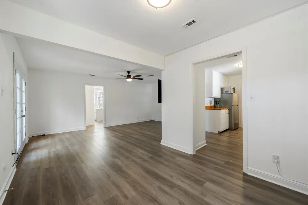 2509 Quarry Road #B Austin, TX 78703