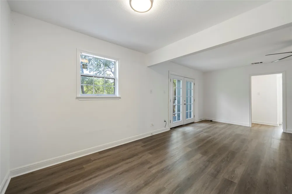 2509 Quarry Road #B Austin, TX 78703