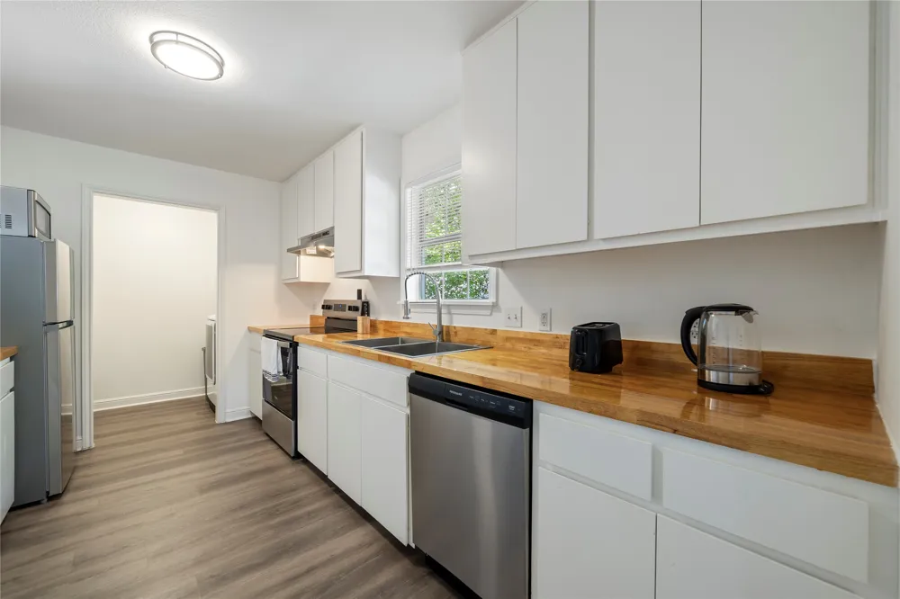 2509 Quarry Road #B Austin, TX 78703