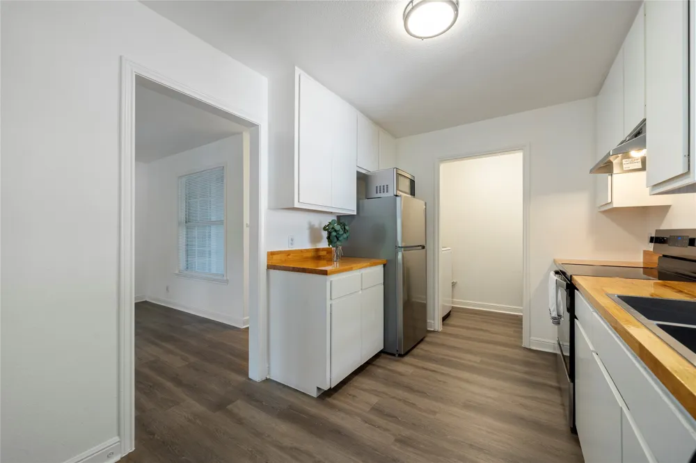 2509 Quarry Road #B Austin, TX 78703