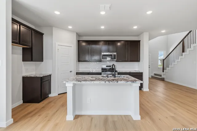 16642 Ginger Crossing Elmendorf, TX 78112
