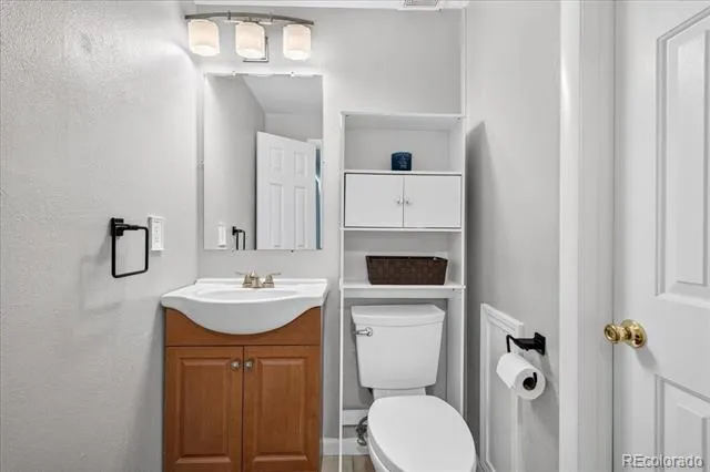 7725 W Glasgow Place Littleton, CO 80128