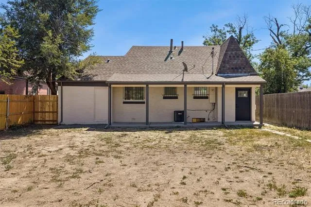 3227 Albion Street Denver, CO 80207