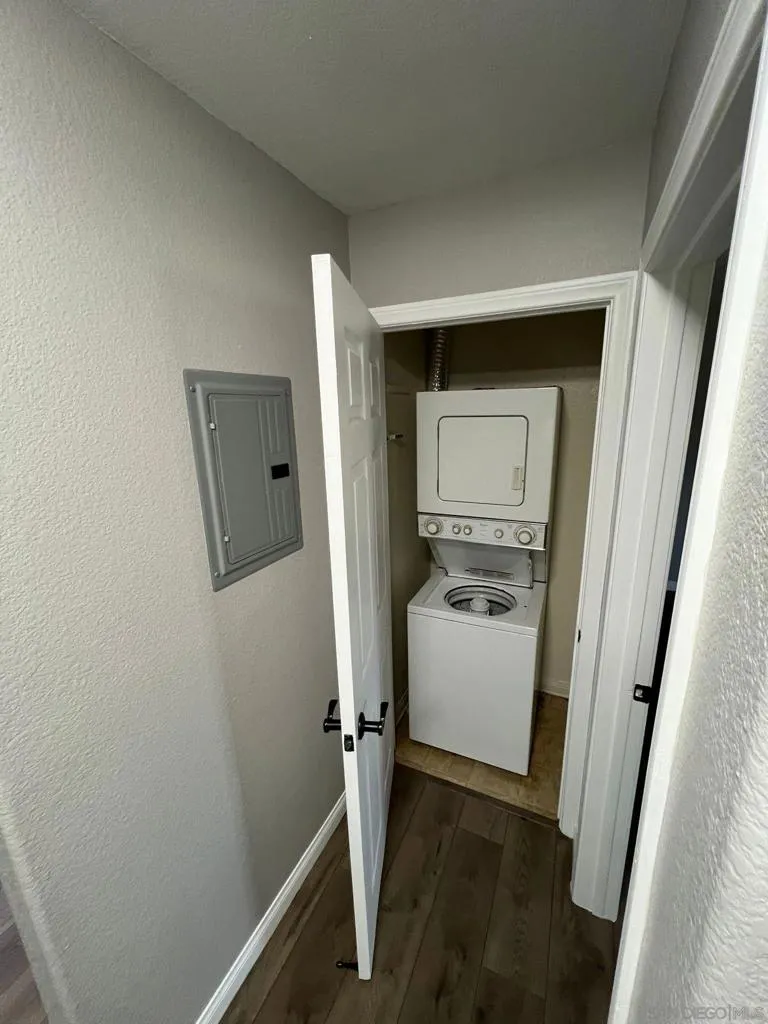 2360 Paseo De Laura #16 Oceanside, CA 92056