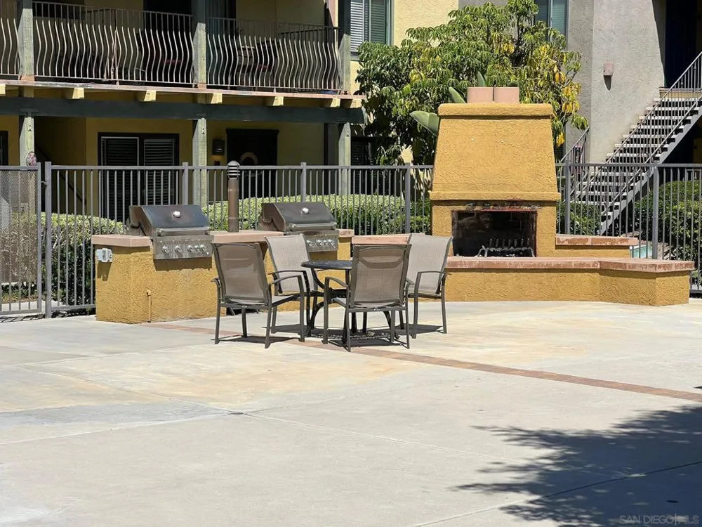 2360 Paseo De Laura #16 Oceanside, CA 92056