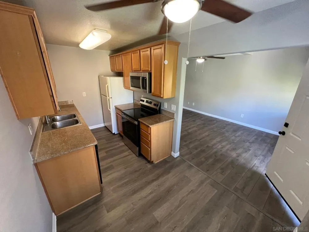 2360 Paseo De Laura #16 Oceanside, CA 92056