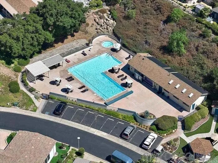 8975 Lawrence Welk #SPC 311 Escondido, CA 92026
