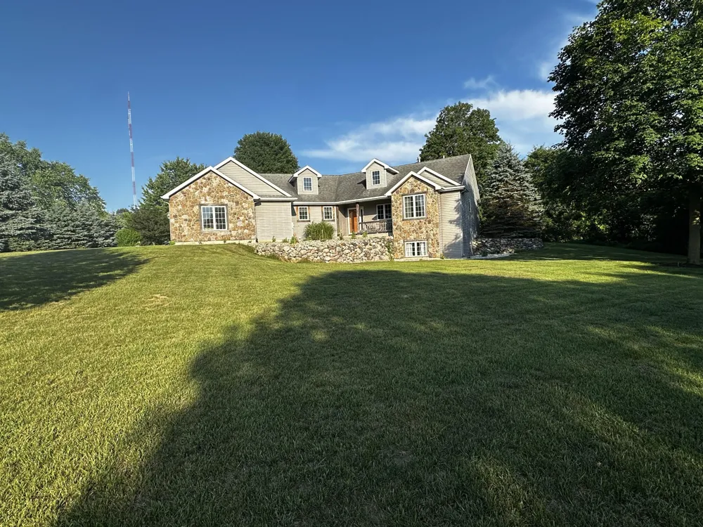 5752 Windsong Drive Delton, MI 49046