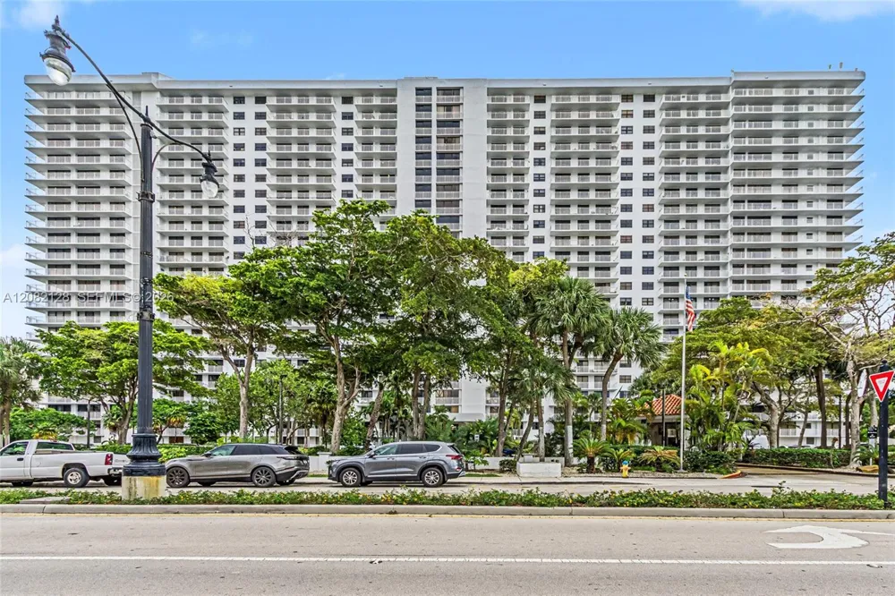 210 174th St #816 Sunny Isles Beach, FL 33160