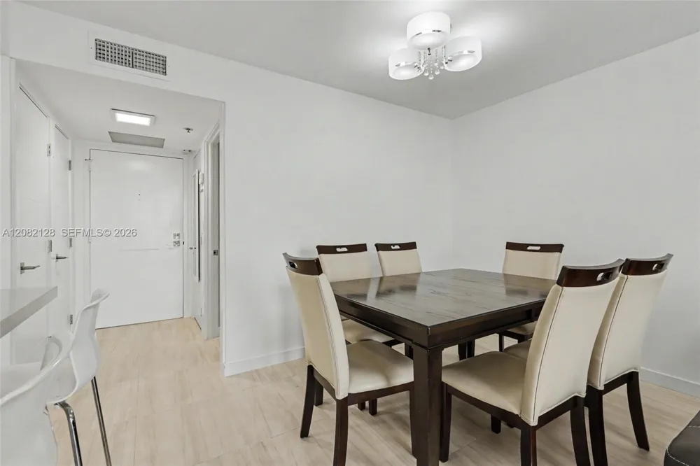 210 174th St #816 Sunny Isles Beach, FL 33160
