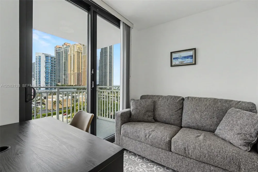 210 174th St #816 Sunny Isles Beach, FL 33160