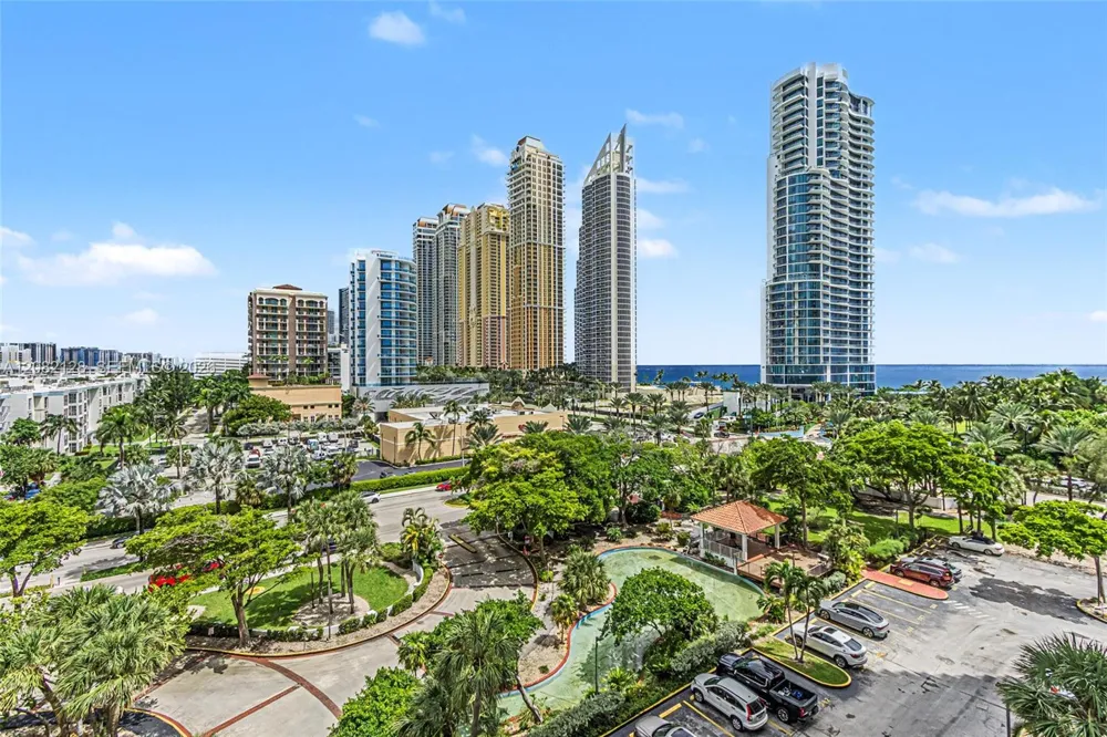 210 174th St #816 Sunny Isles Beach, FL 33160