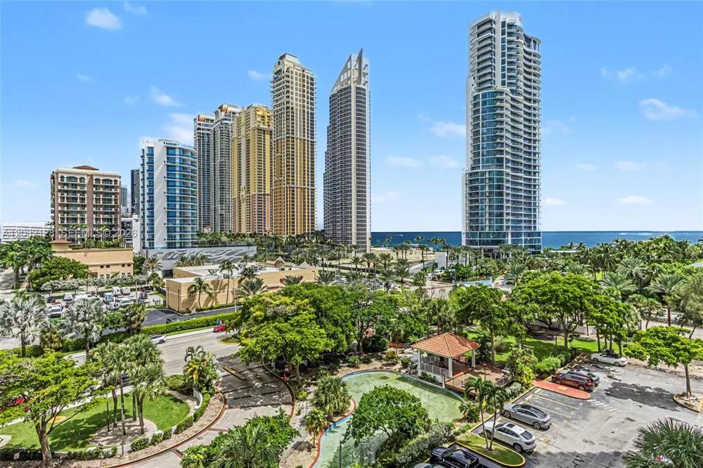 210 174th St #816 Sunny Isles Beach, FL 33160
