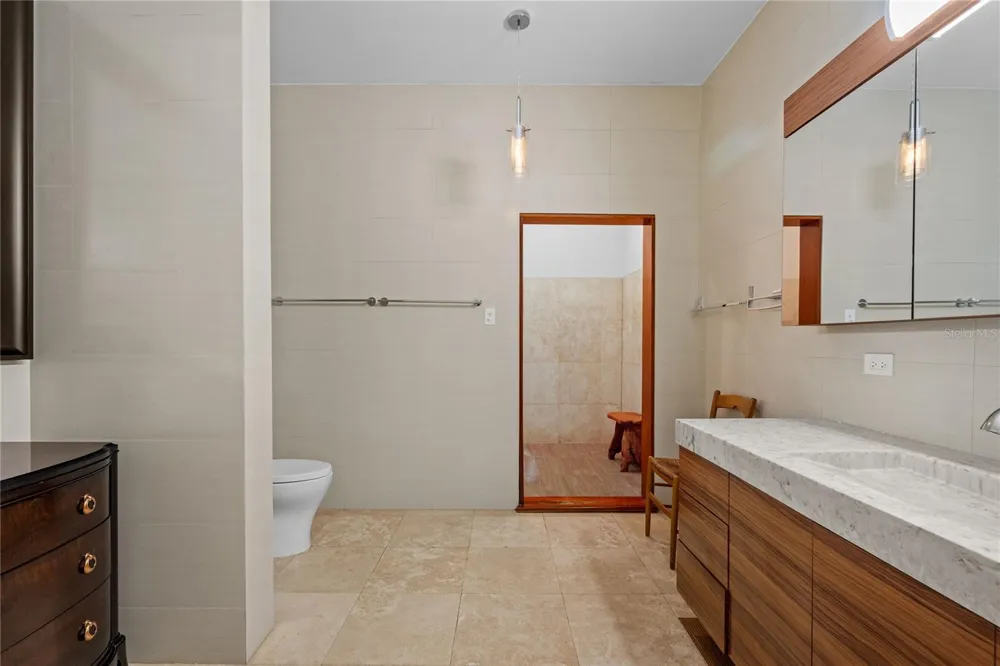 1215 CALLE LUCHETTI San Juan, PR 00907