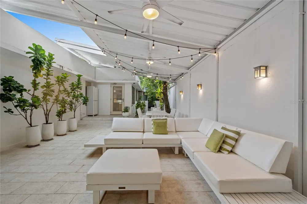 1215 CALLE LUCHETTI San Juan, PR 00907