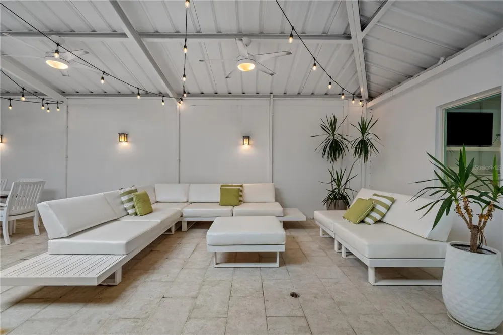 1215 CALLE LUCHETTI San Juan, PR 00907