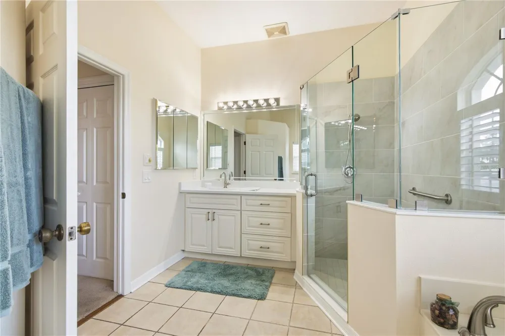 8704 CYPRESS LAKES BOULEVARD New Port Richey, FL 34653