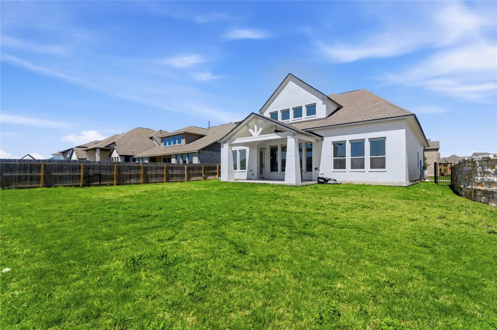 396 Hollister Drive Liberty Hill, TX 78642