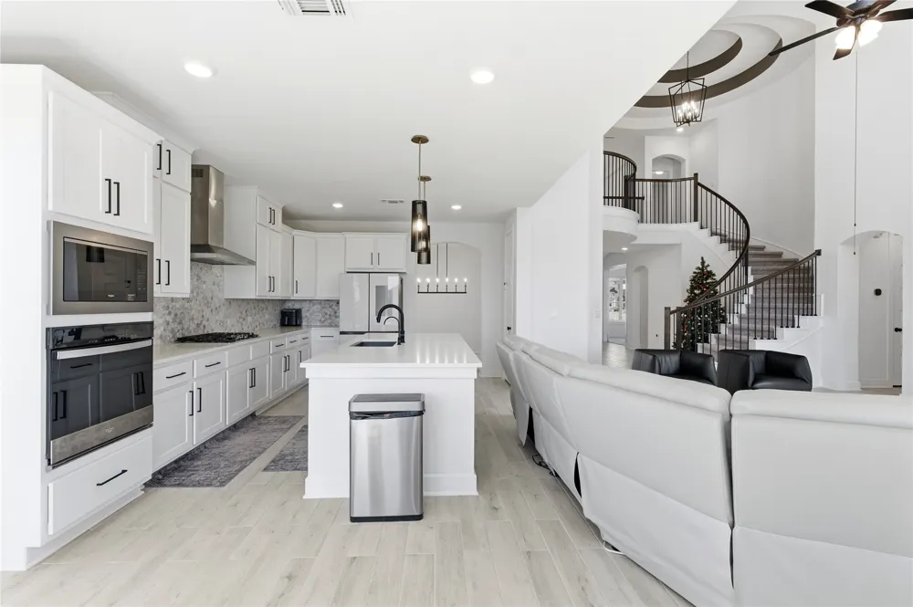 396 Hollister Drive Liberty Hill, TX 78642
