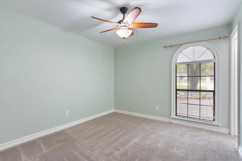 109 White Sands Drive Lakeway, TX 78734