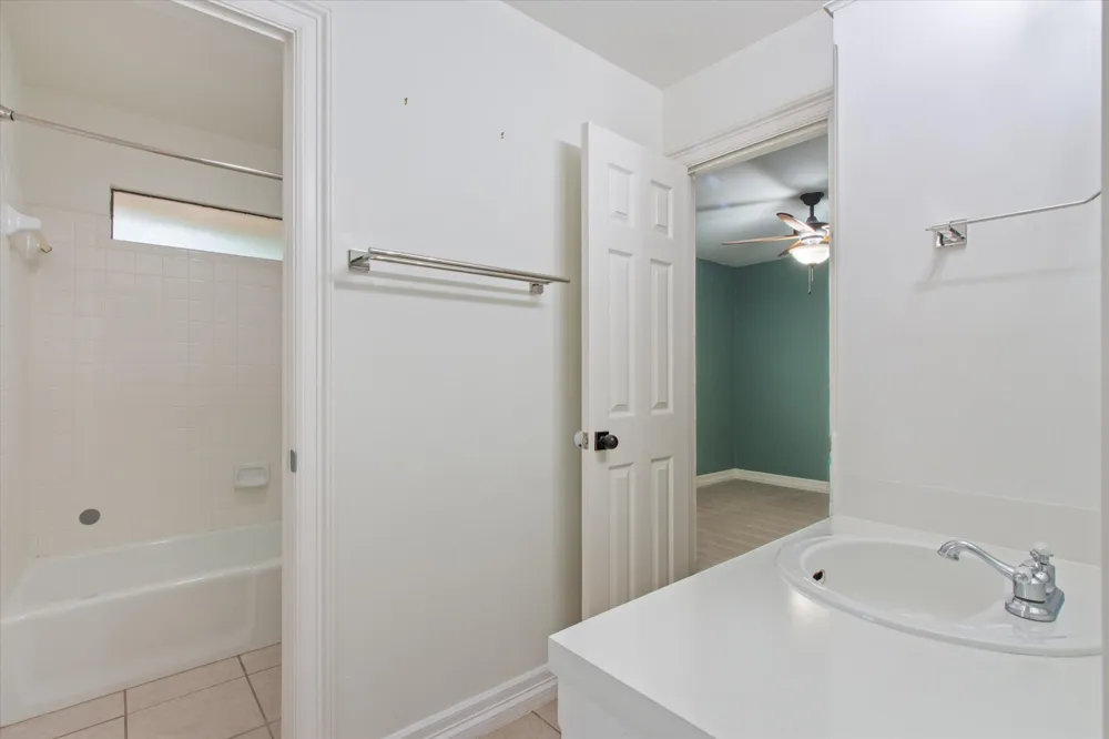 109 White Sands Drive Lakeway, TX 78734
