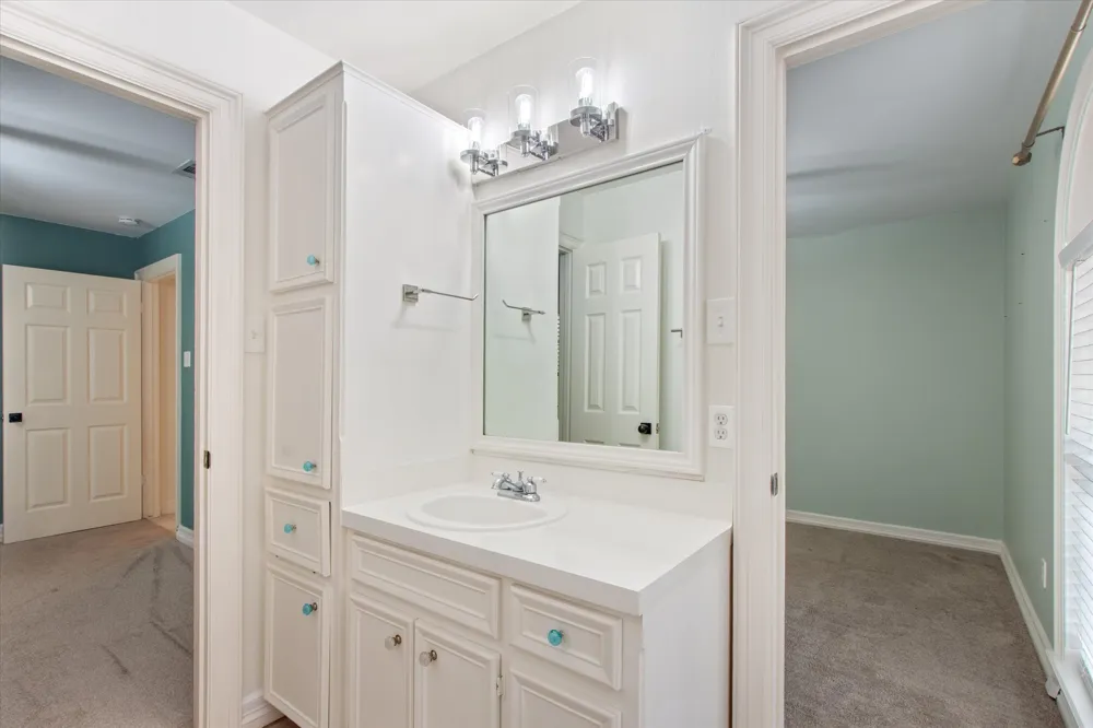 109 White Sands Drive Lakeway, TX 78734