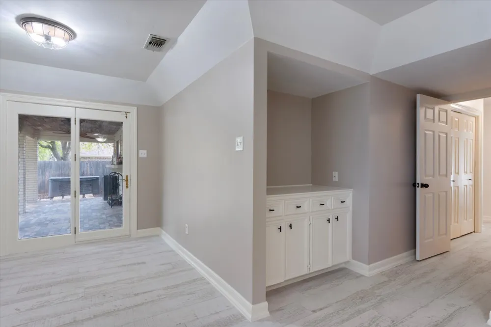 109 White Sands Drive Lakeway, TX 78734