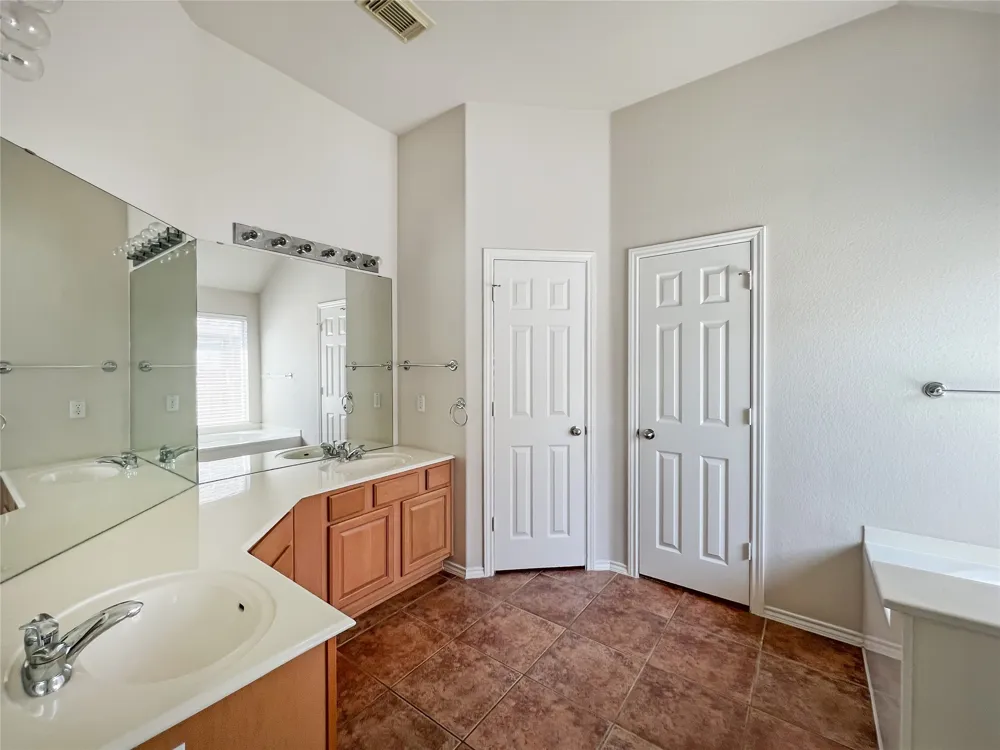 11112 Jockey Bluff Drive Austin, TX 78748