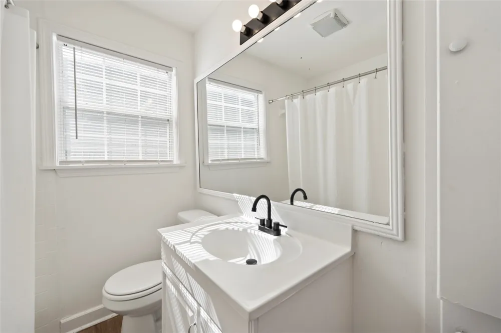2509 Quarry Road #A Austin, TX 78703